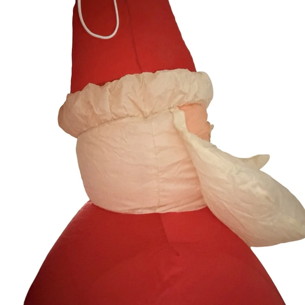 Gemmy Airblown 8 Ft Santa With Present Inflatable Lights Up w/ Box Tested